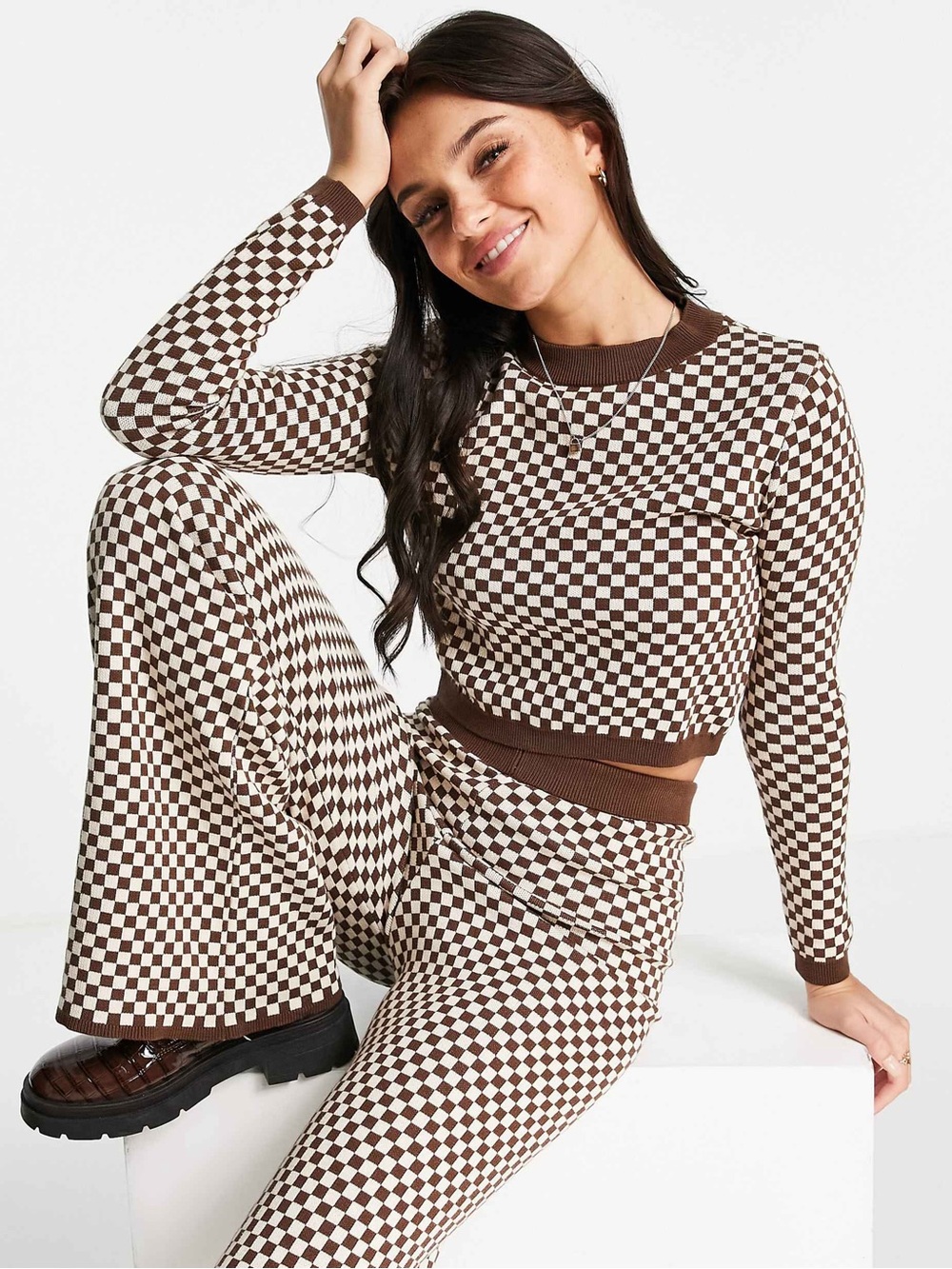 Pull and Bear Knitted Checkered Brown Sweater Top, Women's Size Medium